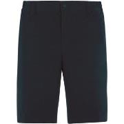 Short Slam Tech Chino Short