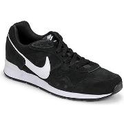 Baskets basses Nike VENTURE RUNNER SUEDE