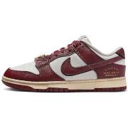 Baskets Nike Dunk Low SE Sail Team Red