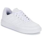 Baskets basses adidas COURTBLOCK