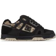 Chaussures de Skate DC Shoes Stag