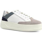 Chaussures Geox Suede Spherica Sneaker Donna White Rock D46WVE0BC22C1Z...