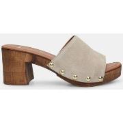 Sandales Bata Mules pour femme en daim avec talon de