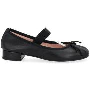 Ballerines Pretty Ballerinas Ballerines Gretschen en cuir noir