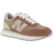 Baskets basses New Balance 23827CHAH24