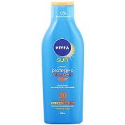 Protections solaires Nivea Sun Protege broncea Leche Spf30