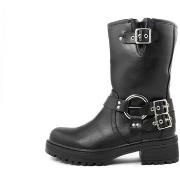 Boots Fashion Attitude -