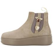 Boots Gio + -