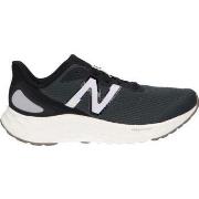 Chaussures New Balance WARISMK4