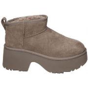 Bottines UGG CLASSIC ULTRA MINI NEW