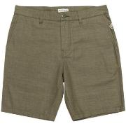 Short Quiksilver Davis 19"