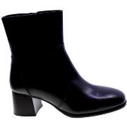 Boots Unisa 92198