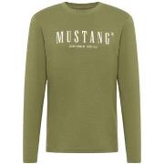 T-shirt Mustang T-shirt coton col rond manches longues droit