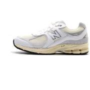 Baskets New Balance M2002RIA