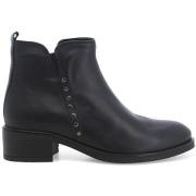 Boots Melluso stivaletto in pelle