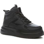 Baskets basses Crosby leisure trainers black