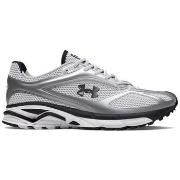 Baskets Under Armour BASKETS APPARITION BLANCHES ET ARGENTÉES