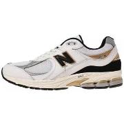 Baskets basses New Balance M2002