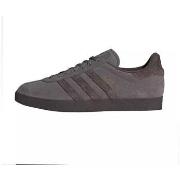 Baskets basses adidas GAZELLE