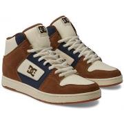 Chaussures de Skate DC Shoes MANTECA 4 HI tan brown