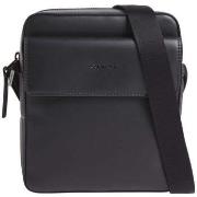 Sac Calvin Klein Jeans vertical lines reporter