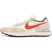 Baskets basses Nike DA7995-104