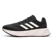 Chaussures adidas GW3847