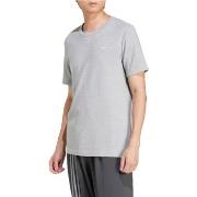 T-shirt adidas -