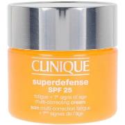 Soins ciblés Clinique Superdefense Spf25 Multi-correcting Cream Iii/iv