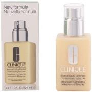 Hydratants &amp; nourrissants Clinique Dramatically Different Moisturi...