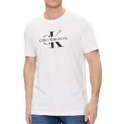 T-shirt Calvin Klein Jeans J30J325190