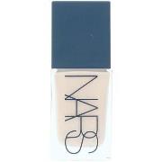 Fonds de teint &amp; Bases Nars Fond De Teint Fluide Light Reflecting ...