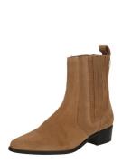 Chelsea boots