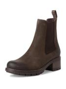 Chelsea boots