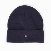 Tresanti Sven | fine knitted beanie with rubber logo iii |