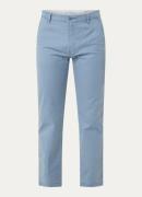 Levi's Slim fit cropped chino met steekzakken
