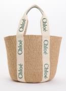 Chloé Woody Large shopper van gerecycled raffia met kalfsleren details