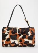 Marc Jacobs The Cow Haircalf schoudertas van koeienvacht met details v...