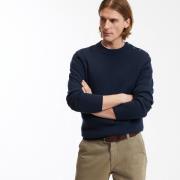 Trui met ronde hals met knopen, in fijn tricot