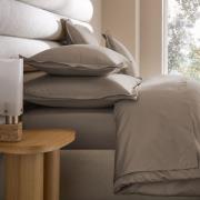 Kussensloop in katoensatijn, Galor