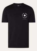 Lyle & Scott T-shirt met logo- en backprint