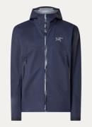 Arc'teryx Beta softshell jack met capuchon en ritszakken