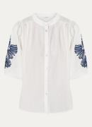 Claudia Sträter Blouse met borduring en pofmouw