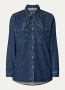 Expresso Blouse van denim met borstzakken en sjaalkraag