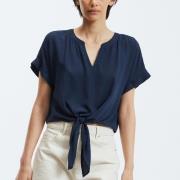 Blouse courte à nouer