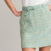 Mini-jupe en tweed, avec ceinture