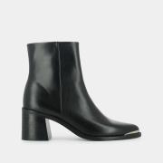 Bottines pointues en cuir Delo