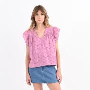 Blouse brodée col V manches volantées