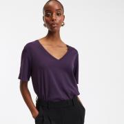 Tee shirt col v manches courtes