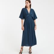 Robe longue évasée, col V, manches aux coudes
